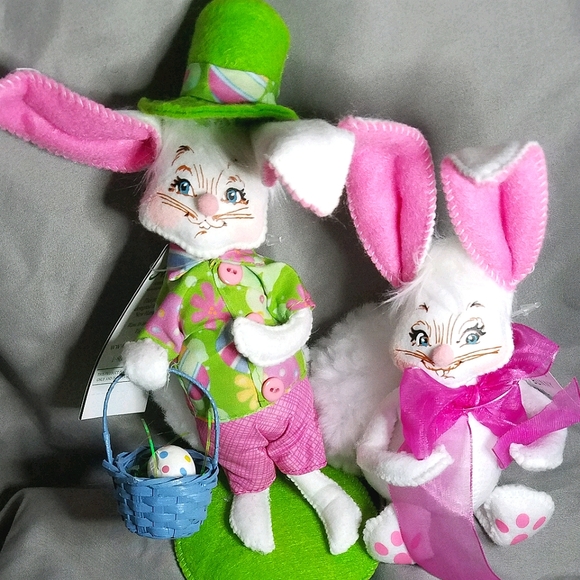 2 Annalee Easter Bunnies: Boy and Girl | NWT